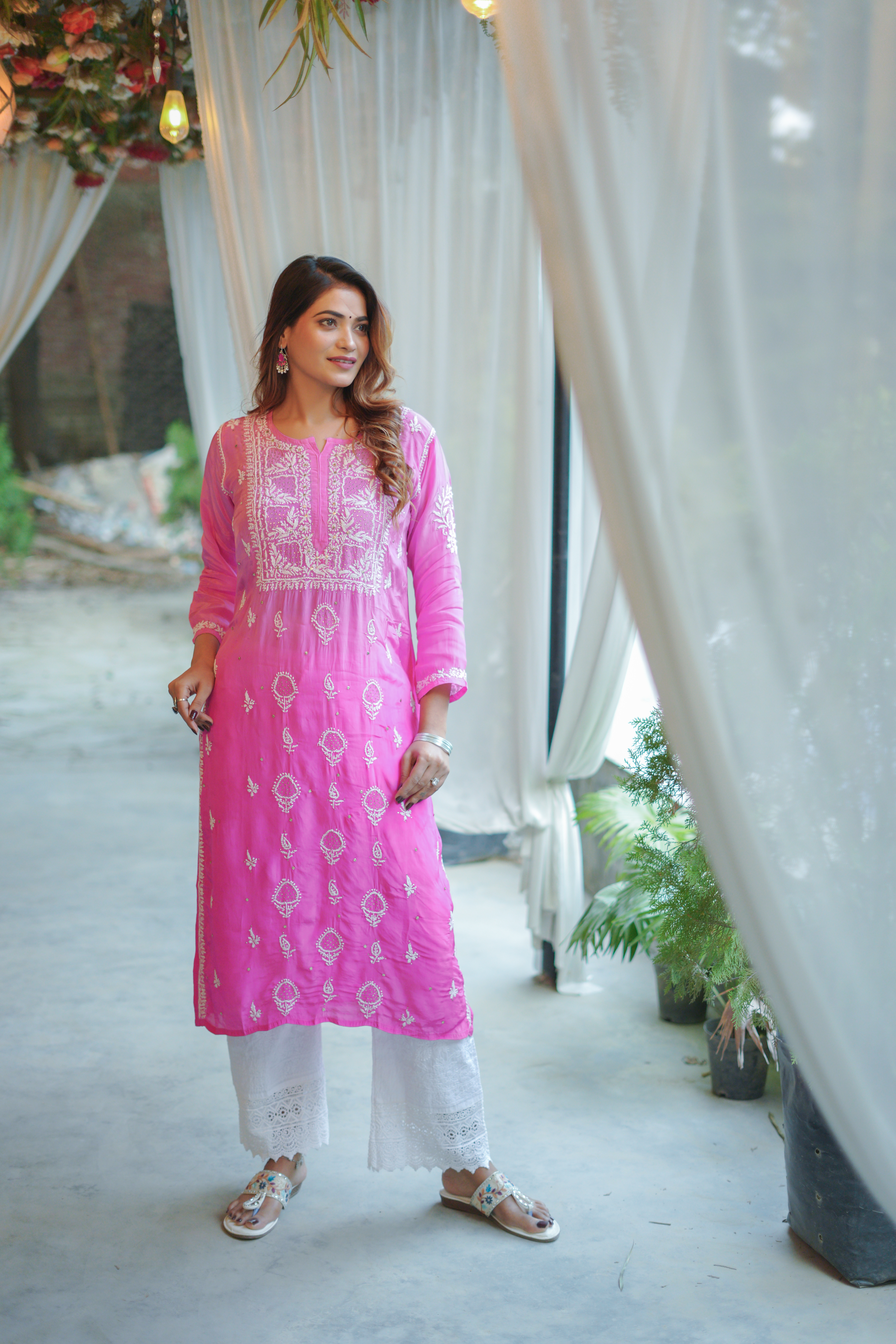 Chikankari Crape Mukaish Kurta - XL, Pink
