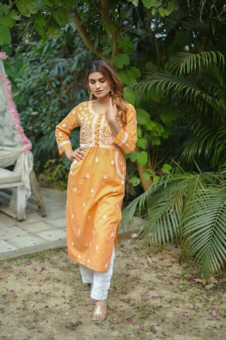 chikankari front pocket kurta